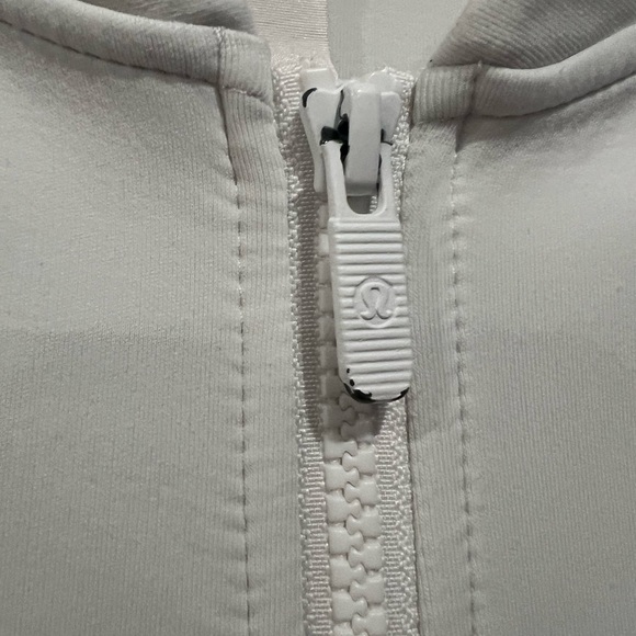 Lululemon White Zip Up Jacket 6 - Picture 5 of 6